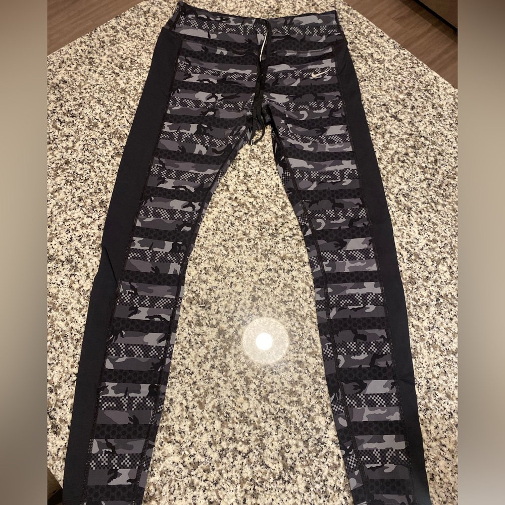 Nike dri fit leggings